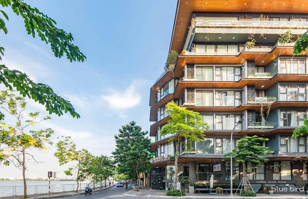 22Land Moon West Lake-1