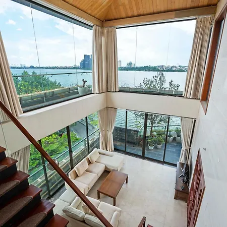 22Land Moon West Lake-3